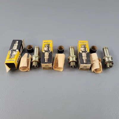 3 New NOS 62S Champion Spark Plugs in Original Packaging for Airplanes - Image 1 of 4