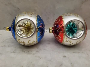 VTG Set of 2 Christmas Tree Glass Ornaments with 3 indents MCM - Picture 1 of 4