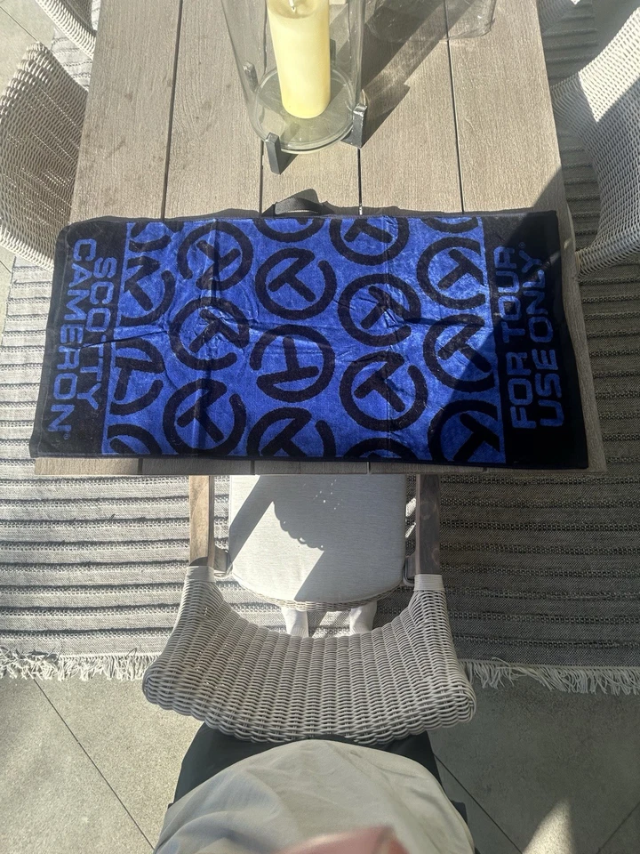 Toalha Scotty Cameron Circle T (não usada) - Imagem 1 de 2