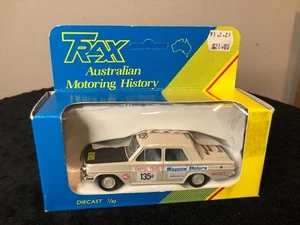 TRAX 1:43 EH Holden Berlina 1964 Ampol Trial Race Car Australian Motoring Limited - Foto 1 di 10
