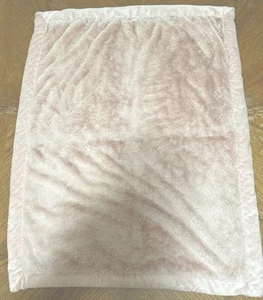 Manta de cuna Pottery Barn infantil mullida de felpa rosa peluda 2022 30 x 40 en polietileno - Imagen 1 de 12