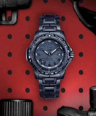 LUMINOX F-117 Nighthawk 6400 series 200m Men's Quartz Wristwatch Used - Image 1 of 4