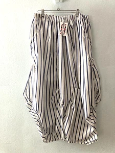 LAST PAIR!....ART TO WEAR......THE EXQUISITE SKULLZ LONDON PINSTRIPE ZAZA PANTS - Picture 1 of 5