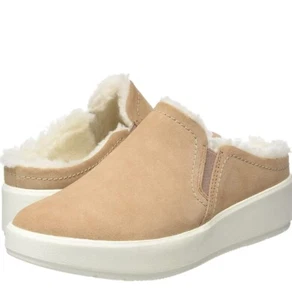 Clarks Women's Layton Gem Sneaker,Praline Suede,Size 3.5,EU 36 - Picture 1 of 7