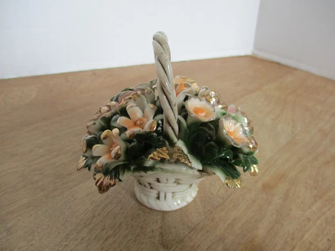Vintage Capodimonte Porcelain Floral Basket with Gold Accents 4"H x 4" Wide Cover