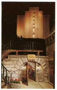Standard Chrome Postcard - Milwaukee, Wisconsin - Miller Brewery Stockhouse - Bild 1 von 2