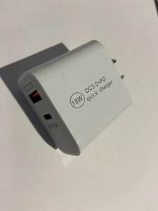 Quick Wall Charger Adapter 18W QC3.0 + PD in White for iPhone 12 11 Android etc. - Picture 1 of 3