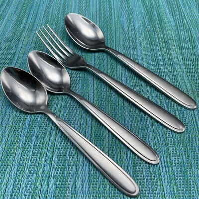 4 pcs Oneida Peninsula-Castle-Jordan-Laura Dinner Fork Soup Spoon 2 Teaspoons - Image 1 of 4