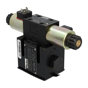 Parker D31DW15C4NJW75 Directional Control Valve Used UMP - Picture 1 of 8