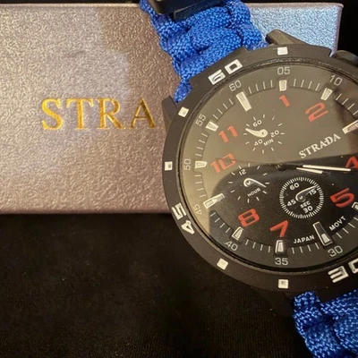 Reloj deportivo Strada nuevo en caja con correa de silicona negra Foto 1 de 2