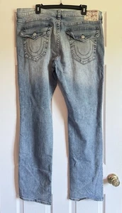 True Religion Herren Ricky Relaxed Straight Jeans Blau Pattentaschen Gr. 38/33 - Bild 1 von 8