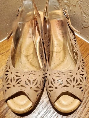 Spring Step Sandals Women’s Mushroom S 8.5 Shoes Leather Cutouts Slingback Wedge - Image 1 of 4