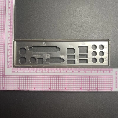 Protector de E/S ATX para placa base desconocida placa posterior de E/S Foto 1 de 2