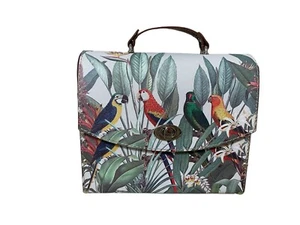 Nature's Touch: Öko-Ledertasche mit Holzakzenten, Handarbeitstaschen - Bild 1 von 2