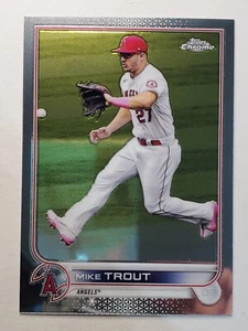 2022 Topps Chrome #200 Mike Trout ~ Los Angeles Angels - Picture 1 of 2