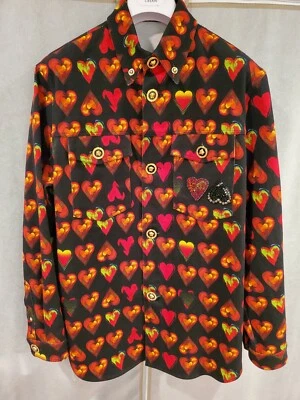 Camisa vaquera con estampado de corazón VERSACE con botón de cristal y logotipo Foto 1 de 4