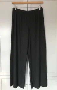 Uniqlo Women's Relaxed Fit Pleated Ankle Wide leg Pants Gray size M Loungewear - Picture 1 of 12