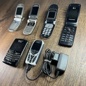 Lot de 6 téléphones portables - LG Nokia Samsung Motorola Siemens BlackBerry - non testés - Photo 1 sur 24