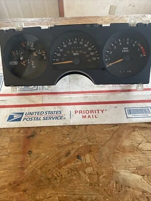 Speedometer Odometer Cluster Fits 89 GRAND AM  PONTIAC 2.3 147K - Image 1 of 4