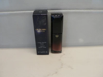 Cle De Peau Beaute Radiant Liquid Rouge #12,18 oz nuevo en caja Foto 1 de 4