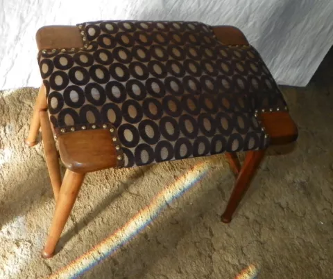 Mahogany Vanity Bench Brown Circle Print Velvet  (VB-67) Cover