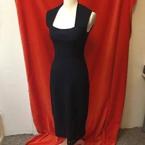 Alaia ärmelloses Strick Bodycon Laser Cut Midikleid schwarz Gr. 42 - Bild 1 von 10