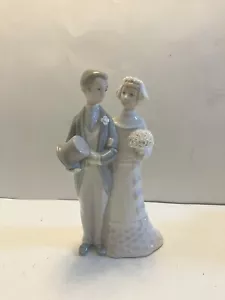 Vintage Lladro porcelain figurine 4808 Bride And groom excellent - Picture 1 of 10