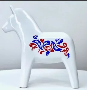 Estatuilla de cerámica Caballo Dala sueco IKEA VINTERFEST blanca 11" RARA cabra Scandi - Imagen 1 de 2