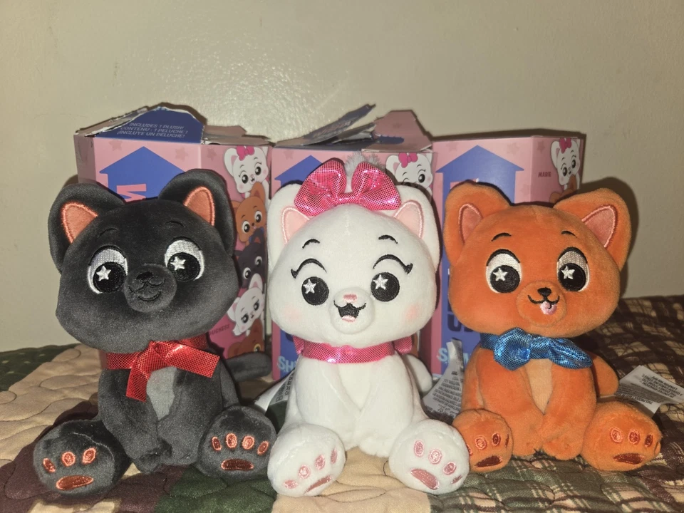 Disney Aristocats 55th Anniversary Wishables - MARIE BERLIOZ TOULOUSE SET w/ Box - Image 1 of 4