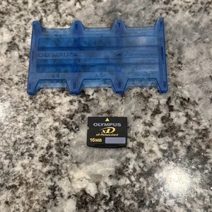 16mb Olympus xD Picture + Olympus Card Holder Blue - Picture 1 of 3