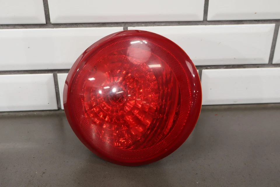 Левый задний фонарь для Chevy SSR LH 2003-2006 годов выпуска от оригинального производителя б/у - Изображение 1 из 4