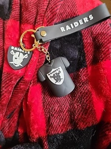 LAS VEGAS/OAKLAND Raiders Nfl PLAYER KEY CHAIN CARR - Picture 1 of 7
