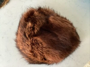 Soft Warm  Women's Hat Vintage Reddish  Brown Natural Fur Excellent - Picture 1 of 4
