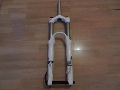 26°Rock Shox Lyrik RC2 DP/130-160mm - Bild 1 von 4