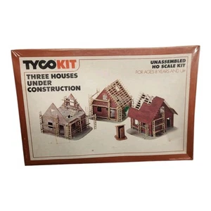 TYCO Train HO Scale Diorama Kit 7766 Three Houses Under Construction - Picture 1 of 7
