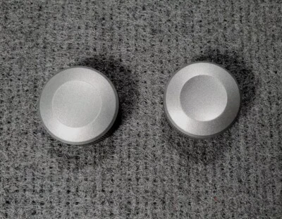 Mitsubishi Endeavor 2004-2005 Radio Potencia Volumen Perilla de afinación Perillas Gris OEM PAR Foto 1 de 4