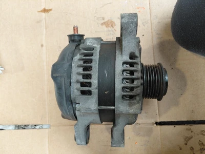 2010-2014 KIA SORENTO 2.2 CRDi DIESEL D4HB  AUTOMATIC ALTELNATOR - Image 1 of 4