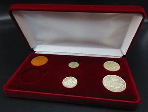 1954 Australia QEII Birthday, 5 coins only - Picture 1 of 3