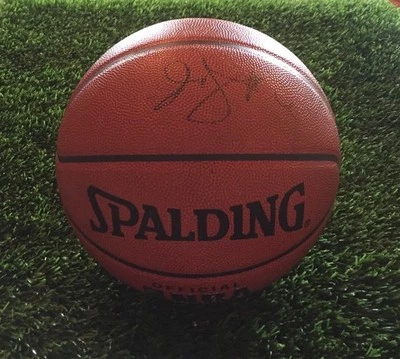 2000's JULIUS Dr. J ERVING PHILADELPHIA SIXERS SIGNED BASKETBALL JSA/LOA MEARS - Image 1 of 4