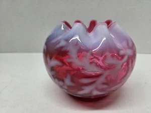 Vintage Fenton Daisy And Fern Cranberry Glass Rose Bowl Opalescent Ruffled Rim  - Picture 1 of 3