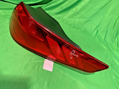 2014-2015 Kia Optima Right Quarter Panel Taillight OEM - Image 1 of 4