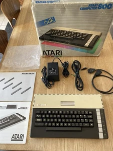 Atari 800XL Version PAL Avec Boite - Zdjęcie 1 z 11