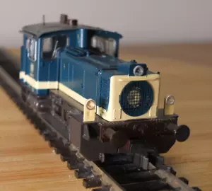Roco 43478 HO gauge DB Köf III / BR 333 diesel locomotive in blue livery - Picture 1 of 10
