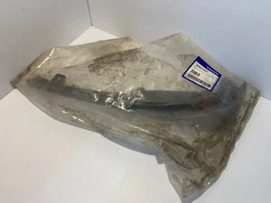 NEW GENUINE VOLVO S40 2000-2004 FENDER FLARE MUDGUARD WIDENER LEFT 30862069 - Bild 1 von 3