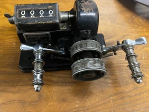 Neumade 16mm Film FOOTAGE COUNTER / FILMMESSGERÄT mit zwei Bänken - Bild 1 von 7