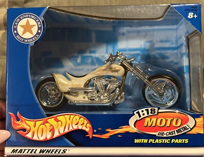 Hot Wheels 2002 Mattel Law Enforcers 1:18 Die Cast Metal Motorcycle - Image 1 of 2