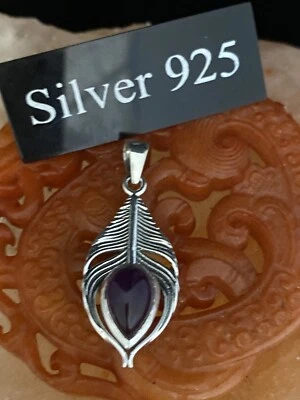 Colgante de pluma de plata con piedra púrpura y cadena de plata fina, Foto 1 de 4