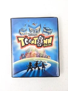 Original Disney's Toontown Online Sammelkarten im Ordner mit 39 Serie 2 Karten - Bild 1 von 19