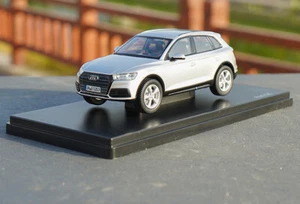 1/43 Skala Q5 Geländewagen Diecast Auto Modell Sammlung Spielzeug Geschenk - Picture 1 of 5