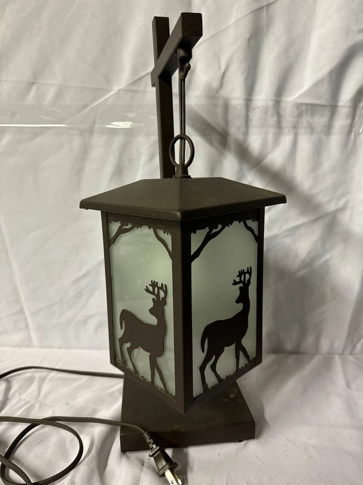 Lámpara de calle de hierro fundido con pantalla de ciervo 21"x8"x8" ciervo luz de jardín funcional Foto 1 de 4